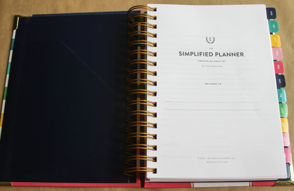 Simplified Planner - how I'm simplifying EVERYTHING and staying organized!